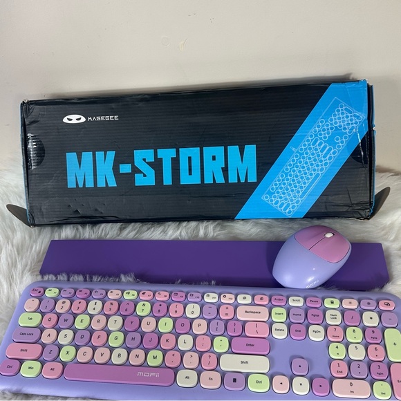 MK-STORM Pastel Keyboard and Mouse Set - Picture 1 of 6